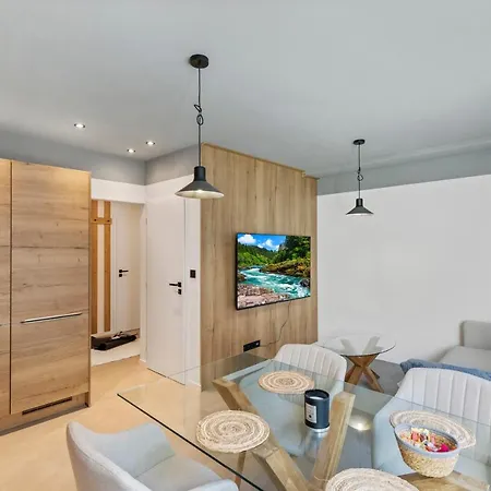 Sofia - With Parking Apartment Pressburg