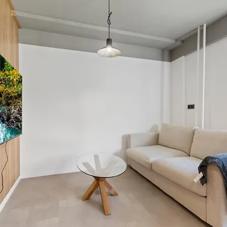 Sofia - With Parking Lejlighed *